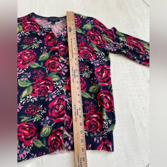 Lands End Sz S 6-8 NavyFloral Button Front Cardigan EUC - Picture 5 of 6